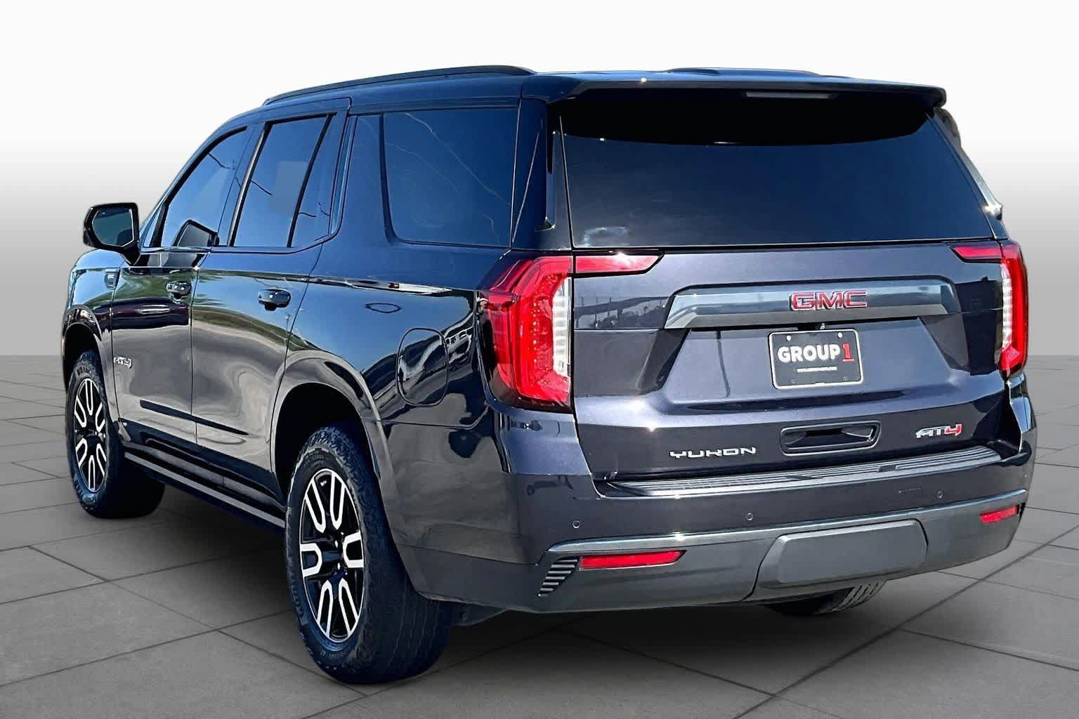 Used 2023 GMC Yukon AT4 w/ AT4 Premium Plus Package AWD/4WD image 11