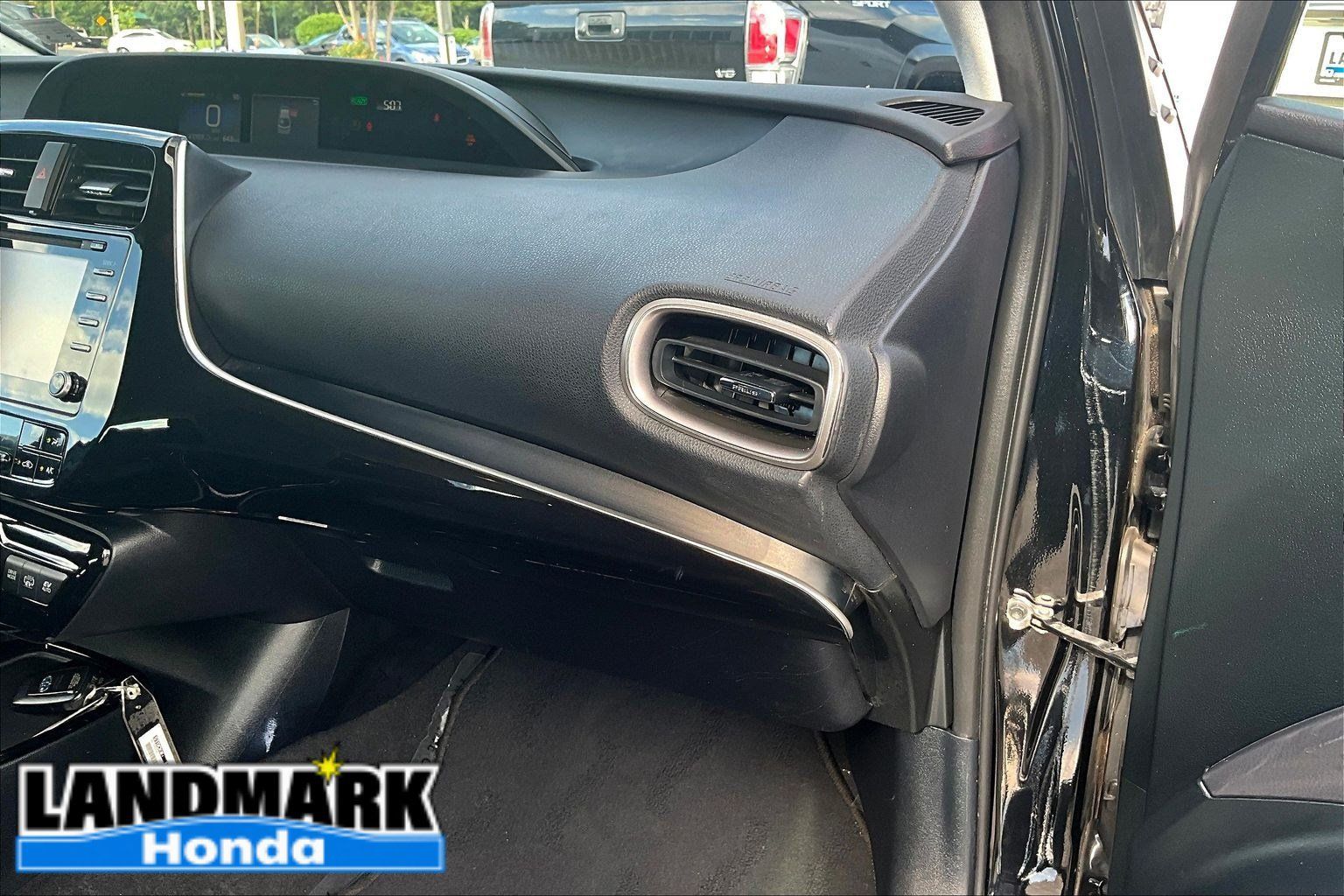 Used 2021 Toyota Prius Prime LE w/ Carpet Mat Package (TMS) FWD image 16