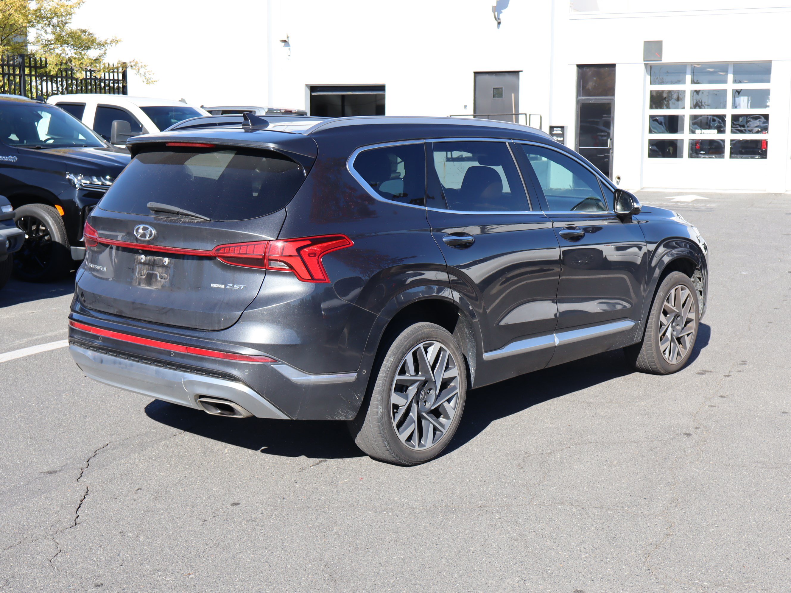 Used 2021 Hyundai Santa Fe Calligraphy w/ Cargo Package AWD/4WD image 21