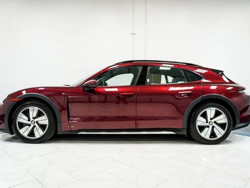 Used 2022 Porsche Taycan 4 Cross Turismo image 8