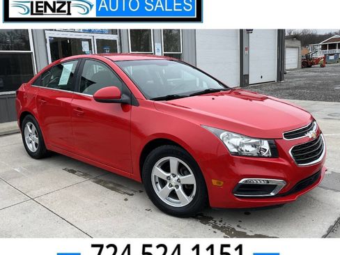 Used 2016 Chevrolet Cruze LT FWD image 2