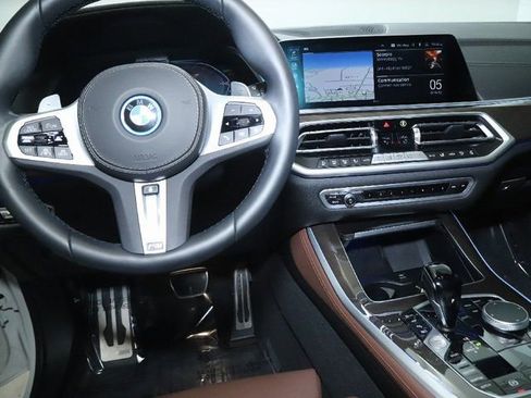 Certified 2022 BMW X5 xDrive45e w/ M Sport Package image 32