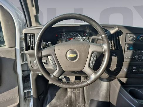 Used 2022 Chevrolet Express 3500 w/ Power Convenience Package image 13