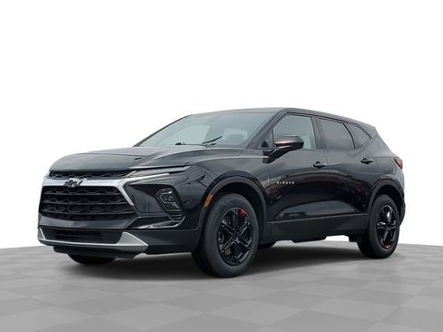 Certified 2025 Chevrolet Blazer LT AWD/4WD image 1