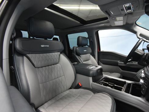 Used 2024 Ford F250 Limited image 20