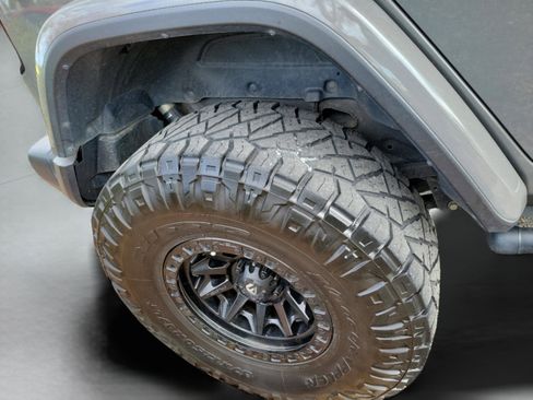 Used 2020 Jeep Wrangler Unlimited Rubicon image 30