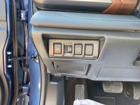 Used 2022 Subaru Outback Touring image 14