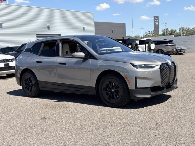 Used 2024 BMW iX xDrive50 w/ Convenience Package AWD/4WD image 5
