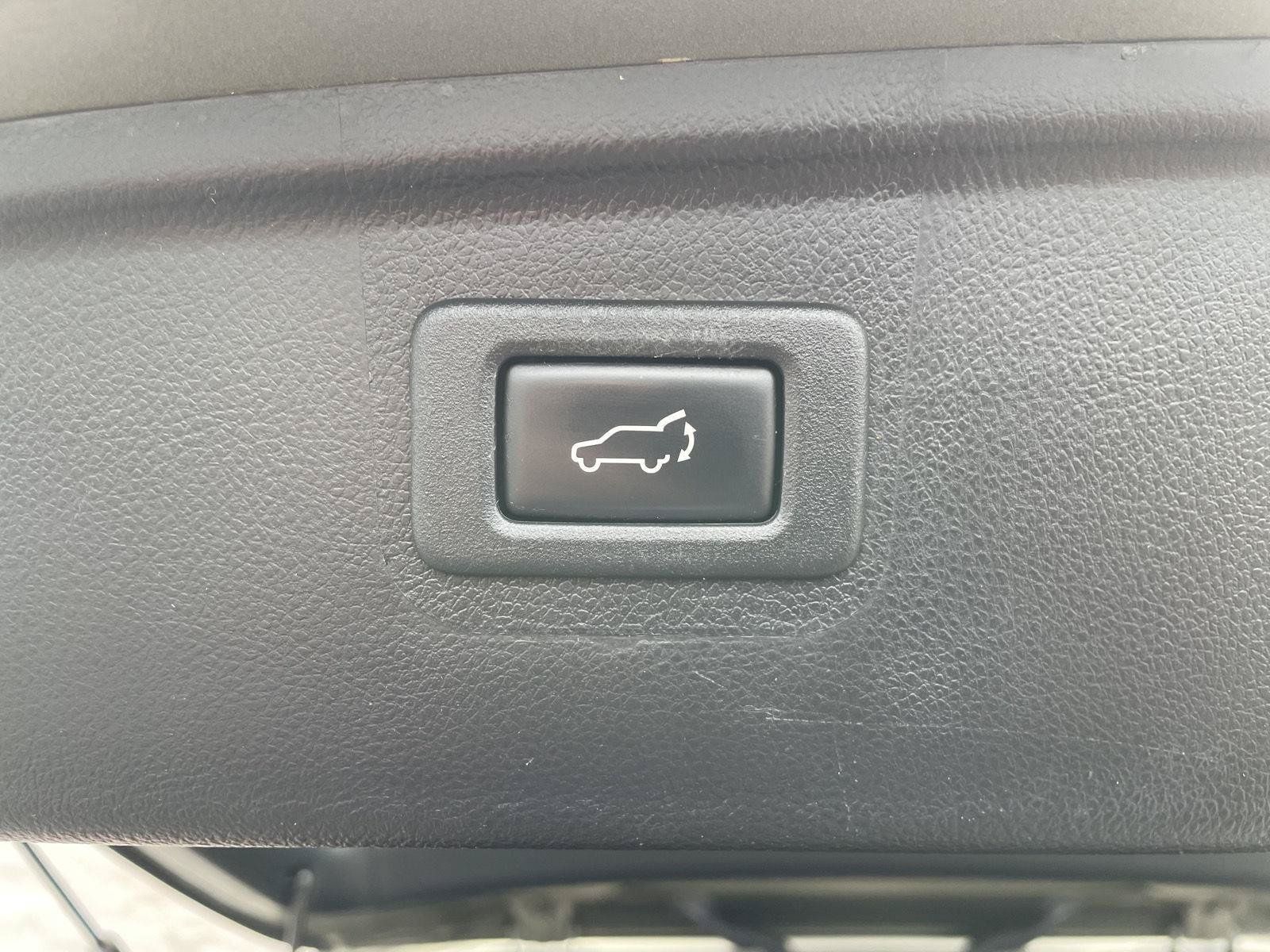 Used 2019 Subaru Outback 2.5i Touring w/ Popular Package #3A AWD/4WD image 33