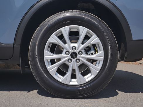 Certified 2025 Ford Escape Active AWD/4WD image 17