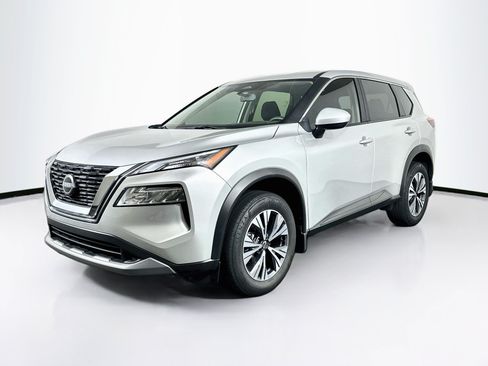 Used 2023 Nissan Rogue SV FWD image 3