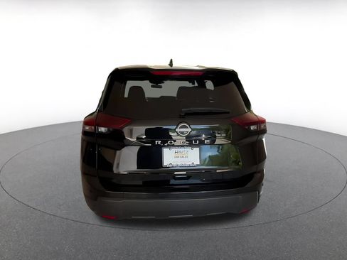 Used 2025 Nissan Rogue SV FWD image 12