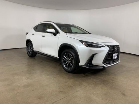 Used 2023 Lexus NX 250 FWD w/ Premium Package image 5