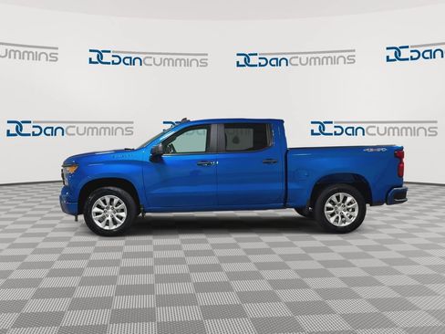 Used 2023 Chevrolet Silverado 1500 Custom AWD/4WD image 5