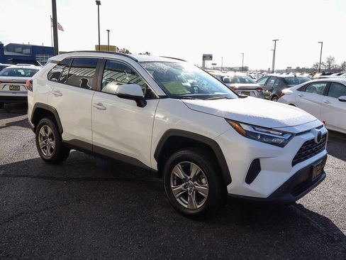 Used 2024 Toyota RAV4 XLE image 3