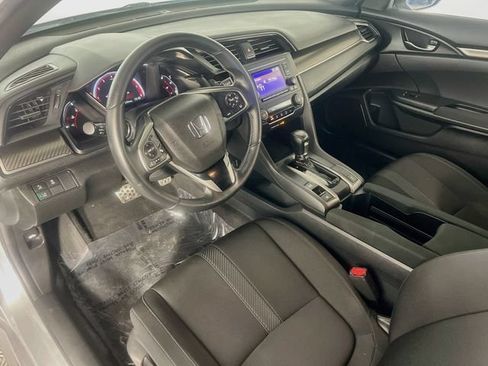 Used 2019 Honda Civic Sport image 11