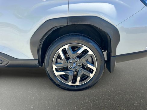 Used 2025 Subaru Forester Premium w/ Protection Package (1PH) image 12