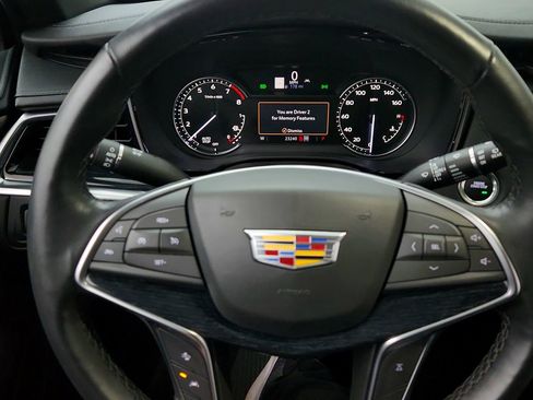 Certified 2025 Cadillac XT5 Premium Luxury w/ LPO, Floor Liner Package AWD/4WD image 20