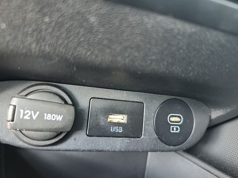 Certified 2024 Hyundai Elantra Blue FWD image 26