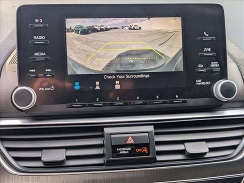 Used 2018 Honda Accord LX image 13