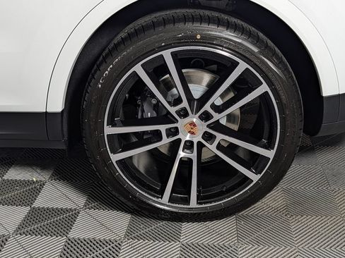 New 2026 Porsche Cayenne AWD/4WD image 12