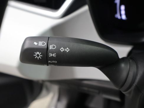 Used 2026 Toyota Corolla SE FWD image 36