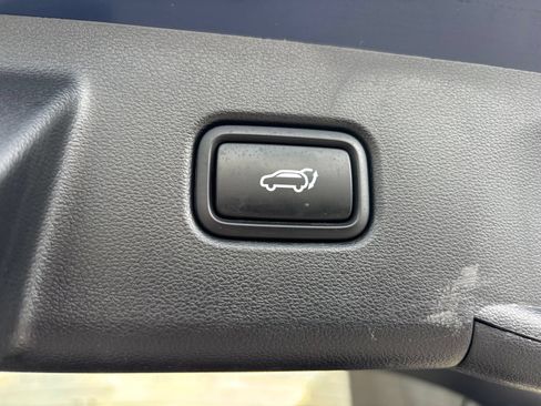 Used 2022 Hyundai Tucson SEL w/ Convenience + Premium Package FWD image 16