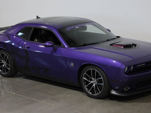 Used 2016 Dodge Challenger R/T Scat Pack image 6