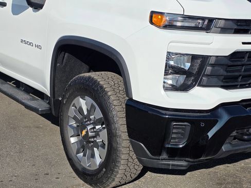 New 2025 Chevrolet Silverado 2500 Custom w/ Custom Value Package RWD image 10