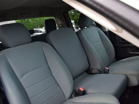 Used 2016 RAM 1500 Express image 17