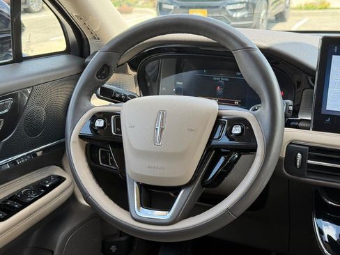 Certified 2023 Lincoln Corsair AWD w/ Equipment Group 101A image 17