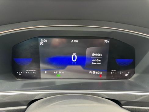 Used 2022 Volkswagen Tiguan SE R-Line image 21