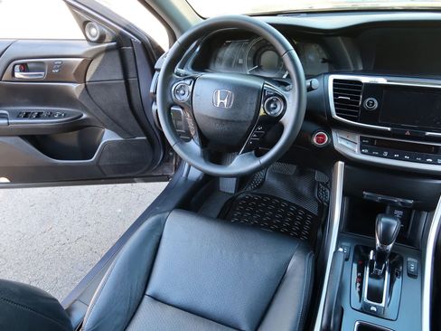 Used 2015 Honda Accord EX-L image 21