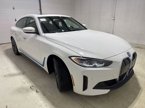 Used 2023 BMW i4 eDrive40 w/ Premium Package image 3