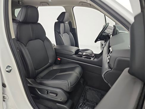 Certified 2024 Honda Pilot EX-L image 12