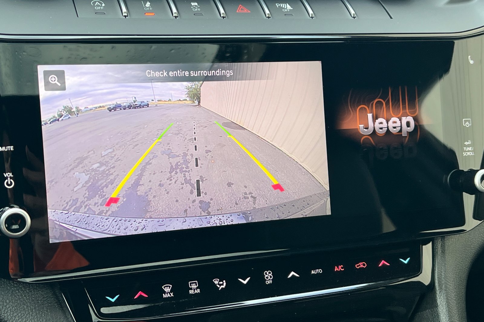 New 2026 Jeep Grand Cherokee Altitude AWD/4WD image 23