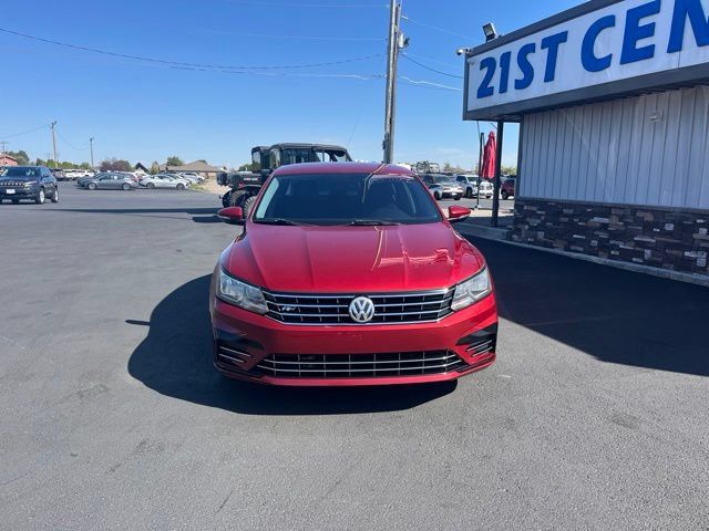 Used 2017 Volkswagen Passat 1.8T R-Line FWD image 4