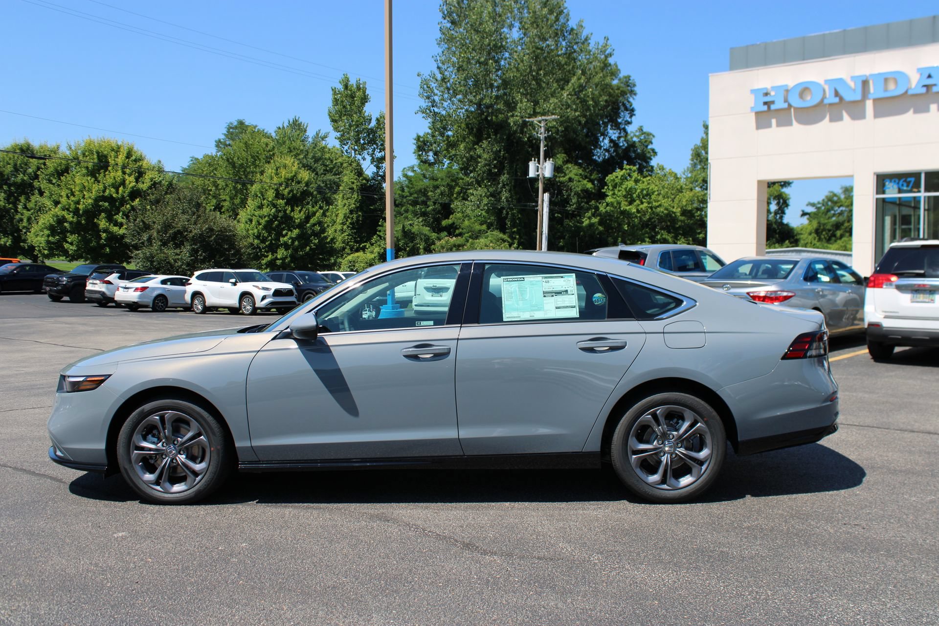 New 2026 Honda Accord EX-L image 9