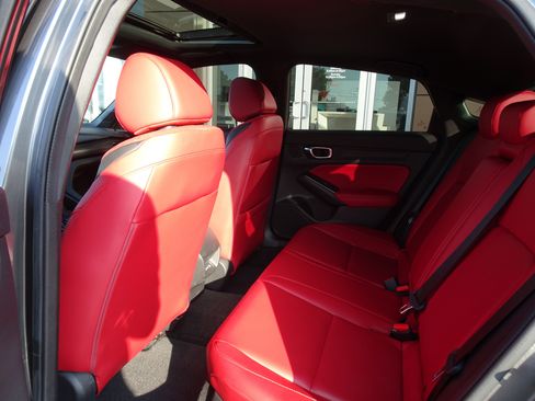 Used 2023 Acura Integra A-Spec image 16