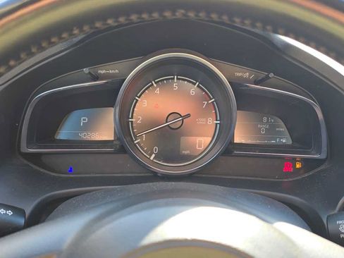 Used 2018 MAZDA MAZDA3 Grand Touring w/ Premium Equipment Package FWD image 8