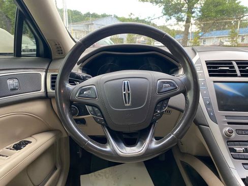 Used 2017 Lincoln MKZ Select FWD image 17