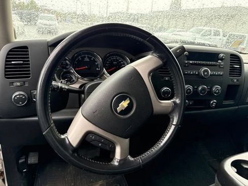 Used 2010 Chevrolet Silverado 2500 LT AWD/4WD image 11