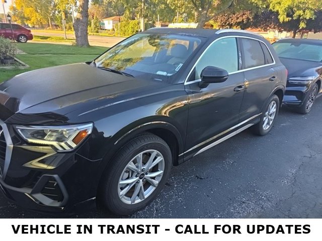 Used 2024 Audi Q3 2.0T Premium Plus w/ Premium Plus Package AWD/4WD image 1