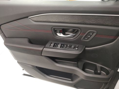 New 2026 Honda Pilot Black Edition image 8