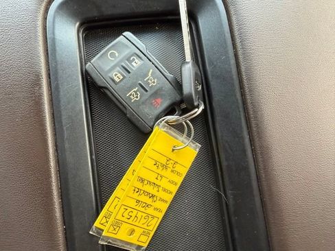 Used 2016 Chevrolet Suburban LT AWD/4WD image 32