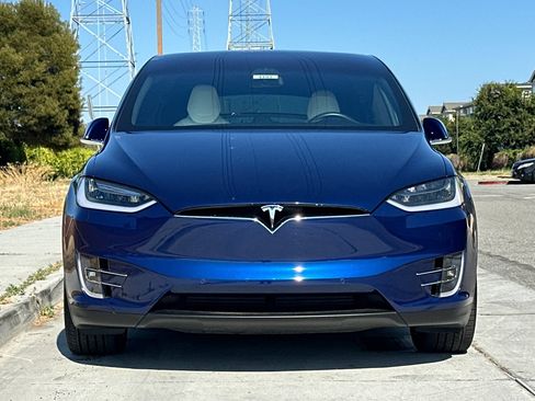 Used 2017 Tesla Model X 100D AWD/4WD image 9