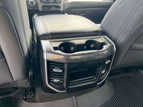 Used 2022 RAM 1500 Big Horn AWD/4WD image 28