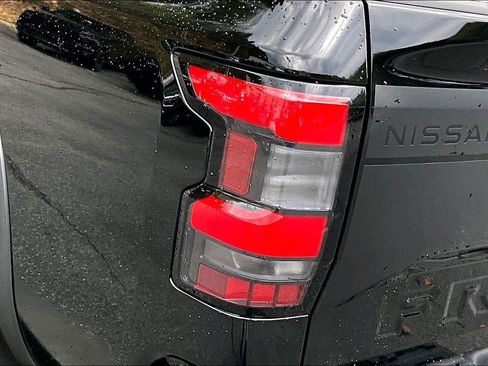 Used 2024 Nissan Frontier SV w/ Hardbody Edition AWD/4WD image 31