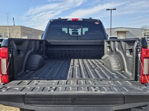 Used 2020 Ford F250 Platinum w/ FX4 Off-Road Package image 29