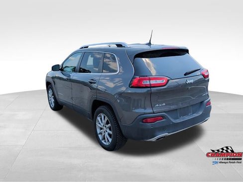 Used 2018 Jeep Cherokee Limited AWD/4WD image 4